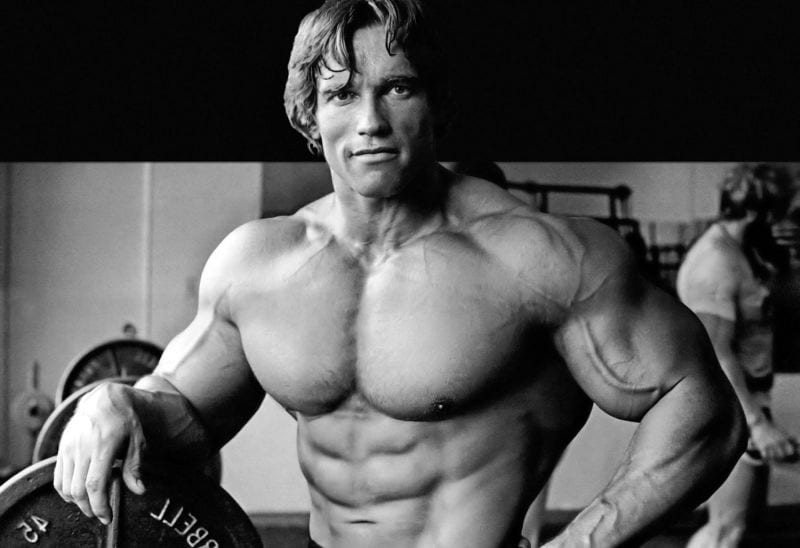 Arnold Schwarzenegger, urgente operazione a cuore aperto: come sta