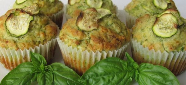 La ricetta dei muffin salati con ricotta e zucchine ...