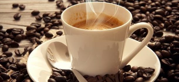 Il caffè è importante, anche per i denti