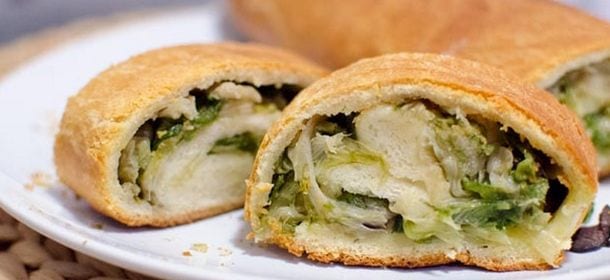 Ricette veloci: come preparare il rotolo di pizza con scarola