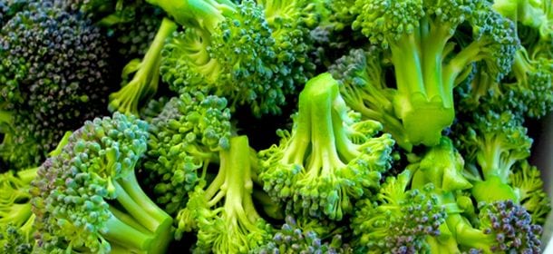 Broccoli e cavoli per sconfiggere il tumore al colon-retto