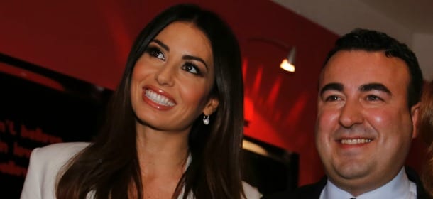 Elisabetta Gregoraci, tra le risate di Made in sud e l'impegno nella lotta al tumore