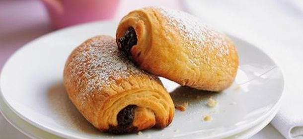 Avanzi golosi: come preparare il pain au chocolat con le uova di Pasqua