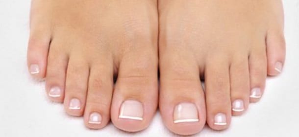 Piedi femminili: gli uomini li desiderano più del lato B