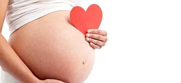 Parto indolore con epidurale solo per il 20 per cento delle donne