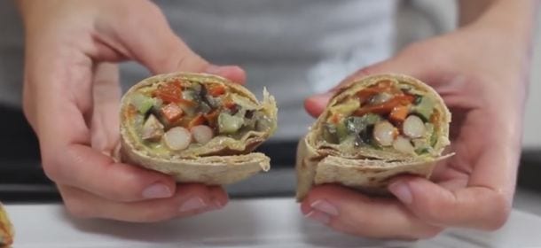 Ricette light: preparare il burrito al farro con verdure [VIDEO]