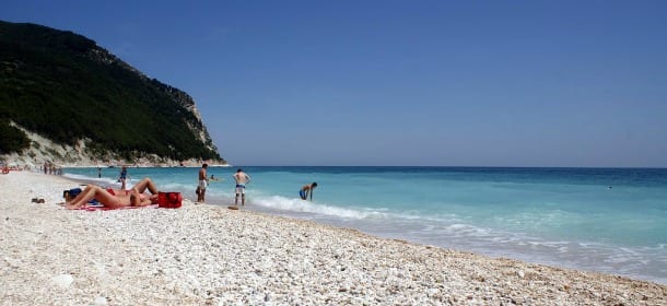 Giornata al mare: cosa mangiare per combattere il caldo e restare leggeri