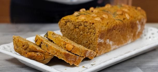 Ricette light: come preparare il pane integrale alla zucca [VIDEO]