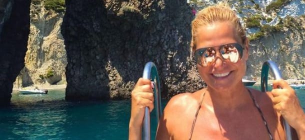 Simona Ventura: "Le donne non devono vergognarsi delle loro curve"