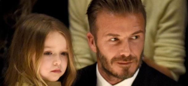 David Beckham, la figlia di 4 anni usa ancora il ciuccio: è polemica. La sua risposta