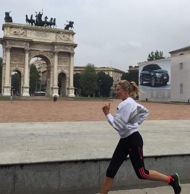 Correre in città: le precauzioni da adottare seguendo l'esempio di Natasha Stefanenko