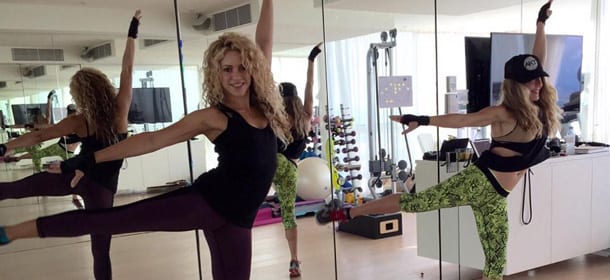 Shakira: danza e ginnastica calistenica per essere tonica e scolpire il corpo