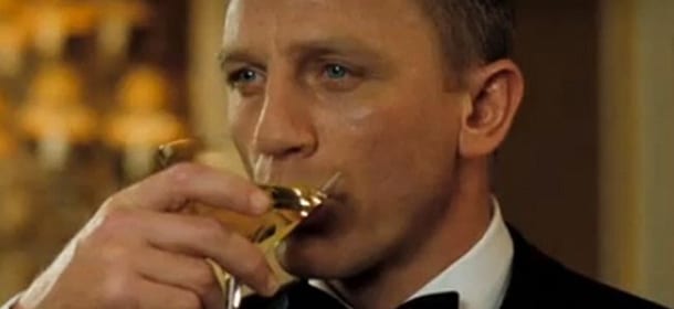 Dirty Martini, il nuovo drink di James Bond in Spectre: ingredienti, ricetta e calorie