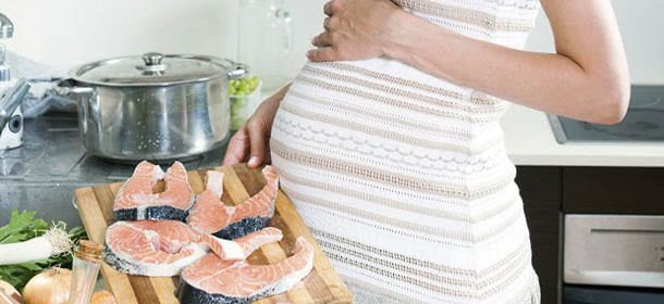 Gravidanza: se la mamma mangia tanto pesce, il bambino sarà più intelligente