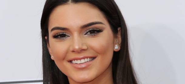 Acne: Kendall Jenner ha sconfitto i brufoli grazie a un trattamento valido per tutte