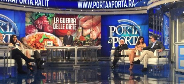 Piero Mozzi e la sua dieta sotto processo a Porta a Porta: lo difendono Pamela Prati e molti altri