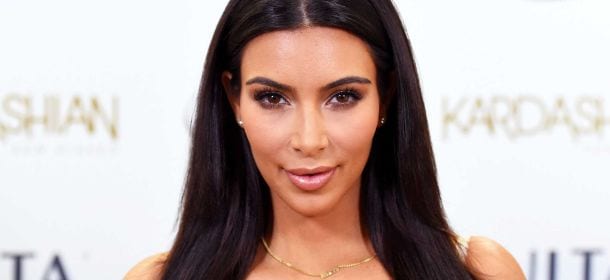 Kim Kardashian e la dieta Atkins post-parto: la scienza (e la foto nuda su Instagram) confermano l’efficacia