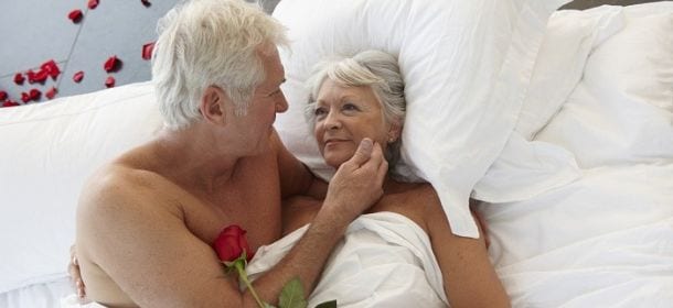 Sesso dopo i 50 anni: fa bene a cervello e memoria, aiuta gli uomini a prendere le decisioni