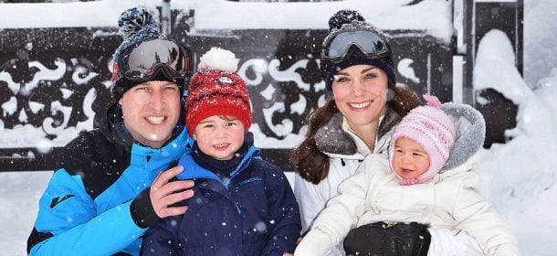 William e Kate sulle Alpi con i piccoli George e Charlotte: i benefici della neve per i bambini