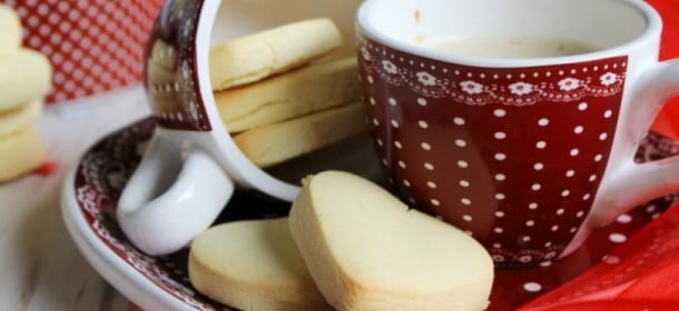 Ricette dolci: biscotti a cuore senza glutine