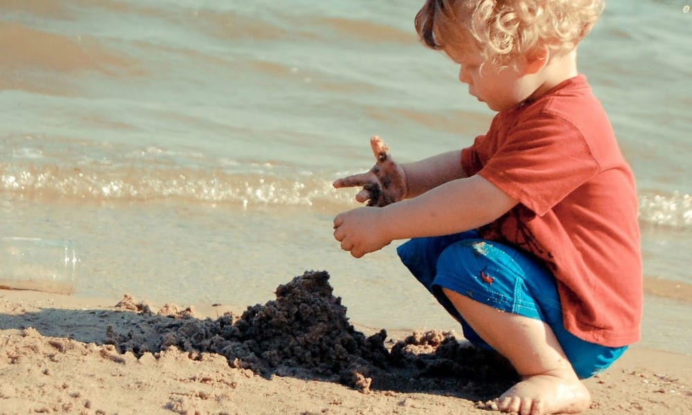 Allarme impetigine: cosa rischiano i bambini in spiaggia