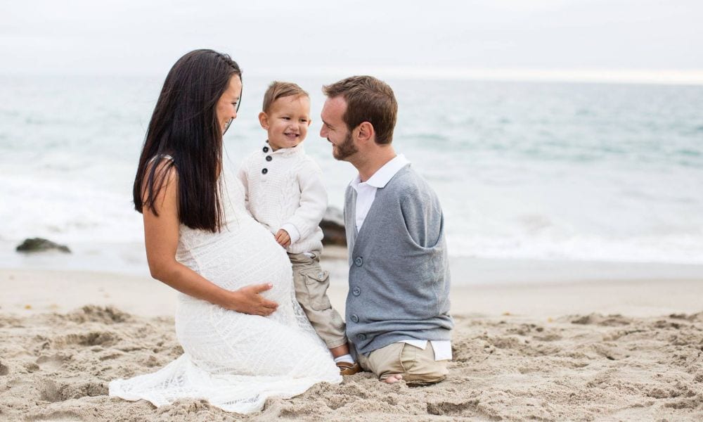 Nick Vujicic: non ha braccia né gambe ma davanti alla folla accade la magia [VIDEO]