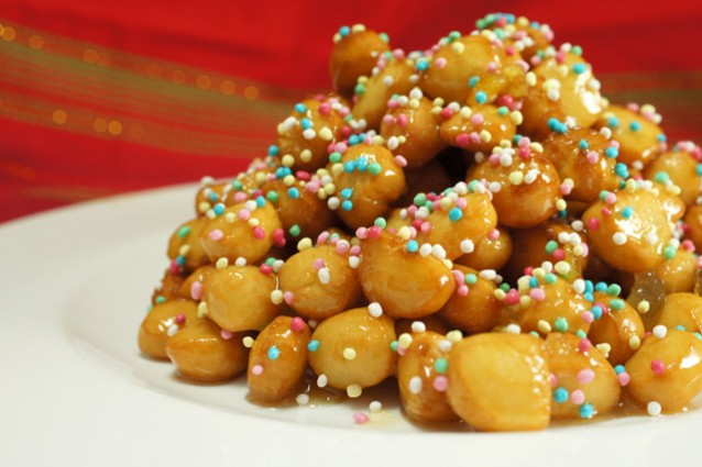 Struffoli di Natale: ecco come realizzarli in casa ...